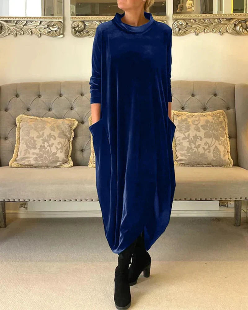 Mia | Cozy Velvet Turtleneck Dress